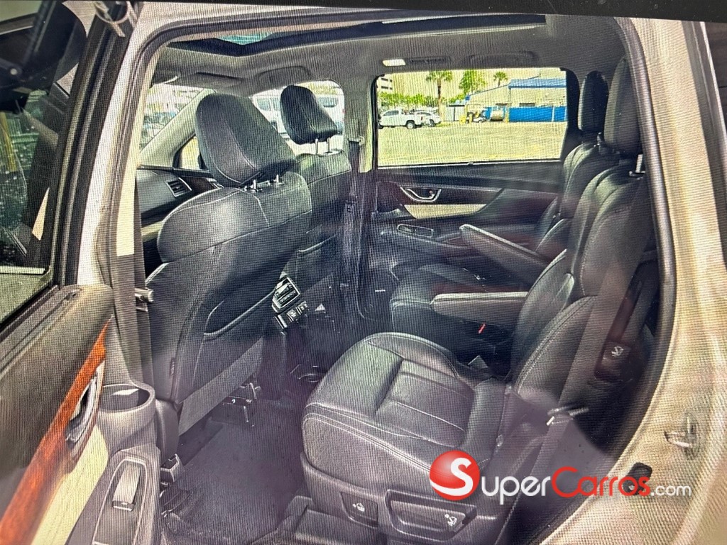 2021 Subaru Ascent Touring — foto 7 / 12