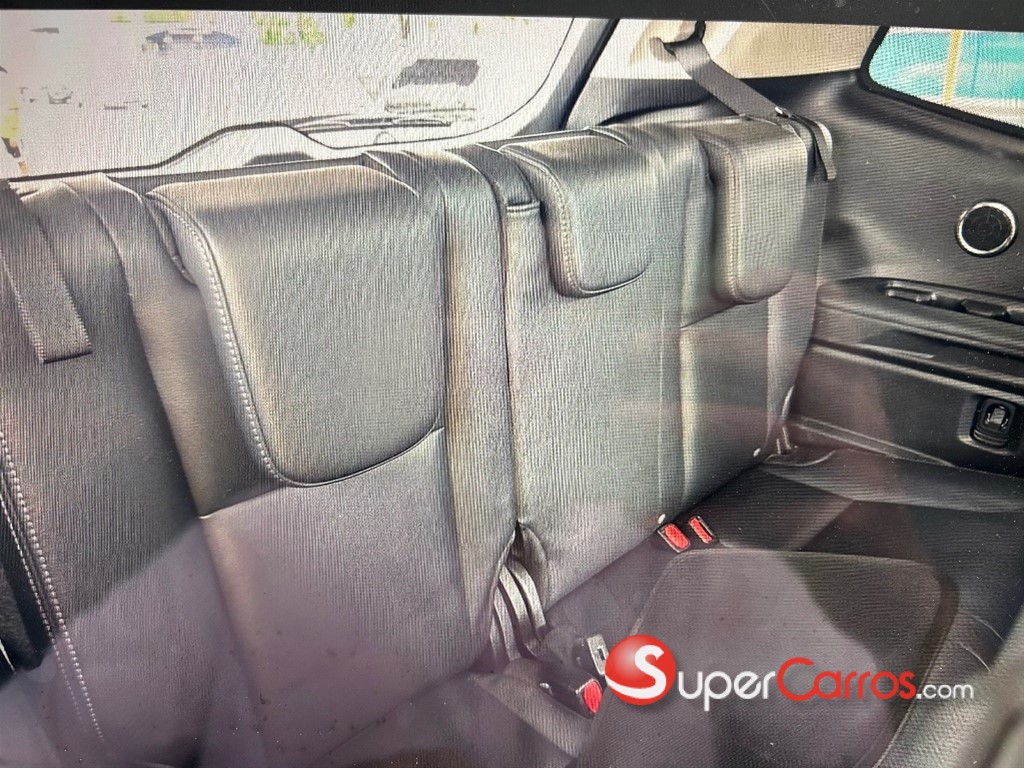 2021 Subaru Ascent Touring — foto 9 / 12