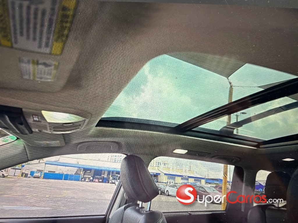 2021 Subaru Ascent Touring — foto 10 / 12
