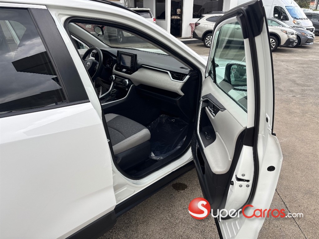 2021 Toyota RAV4 XLE — foto 6 / 11