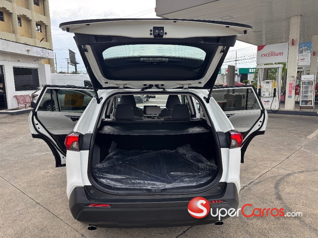 2021 Toyota RAV4 XLE — foto 9 / 11