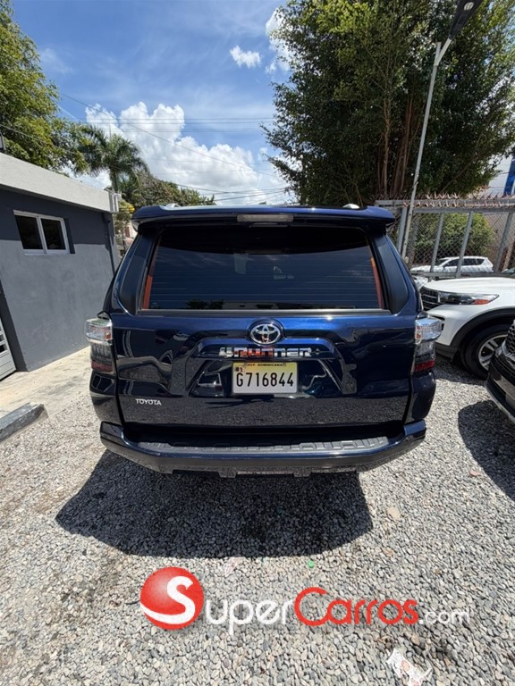 2024 Toyota 4 Runner — foto 4 / 6
