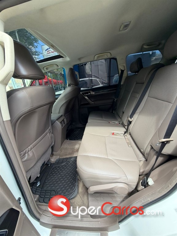 2016 Lexus GX 460 Luxury — foto 9 / 11