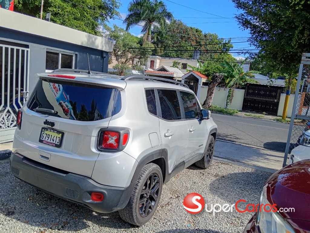 2019 Jeep Renegade Latitude — foto 3 / 7