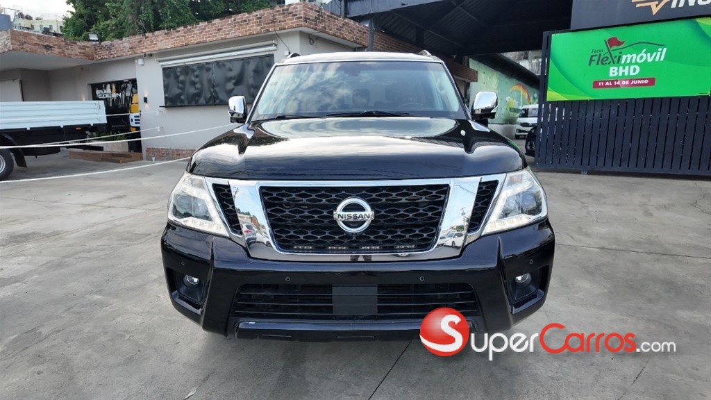 2017 Nissan Armada — foto 2 / 11
