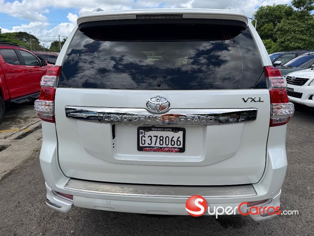2017 Toyota Land Cruiser Prado VXL — foto 8 / 12