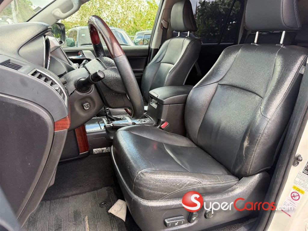 2017 Toyota Land Cruiser Prado VXL — foto 11 / 12