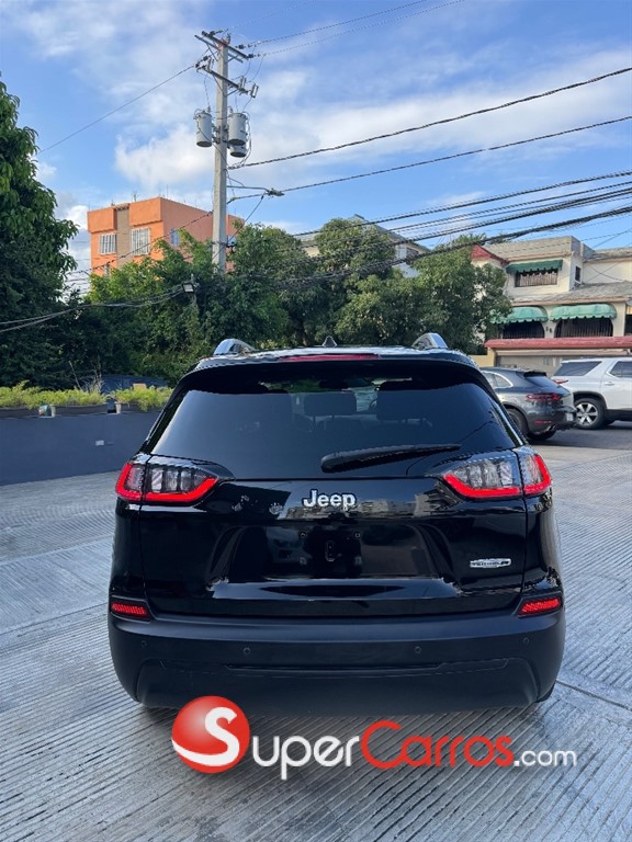 2020 Jeep Cherokee Latitude Plus — foto 4 / 12