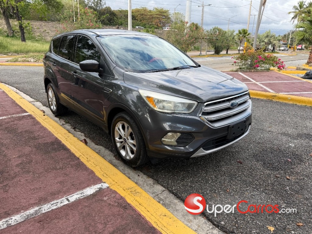 2017 Ford Escape SE — foto 7 / 12