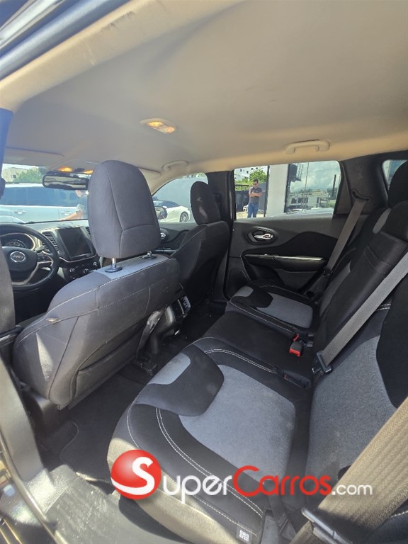 2014 Jeep Cherokee Altitude — foto 10 / 10
