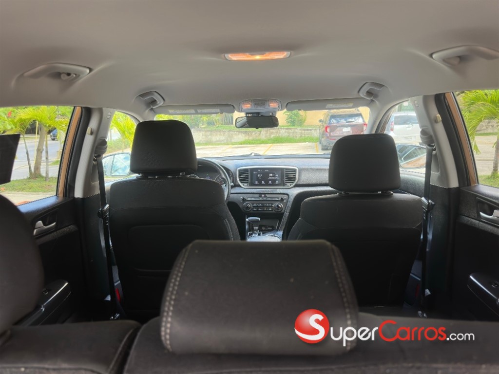 2020 Kia Sportage LX — foto 2 / 12