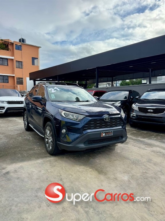 2021 Toyota RAV4 XLE — foto 3 / 12