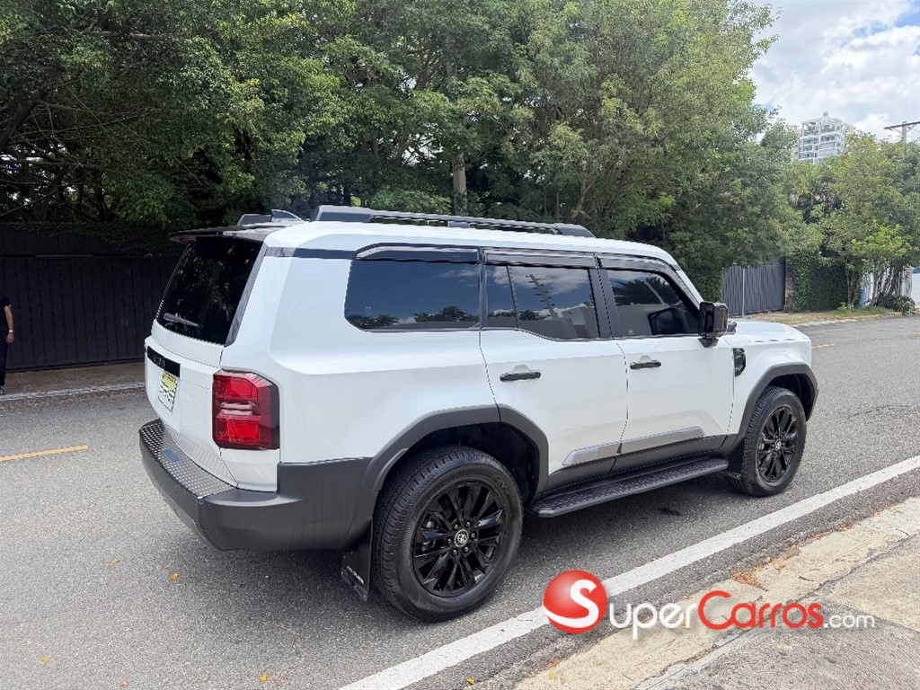 2025 Toyota Land Cruiser Prado Adventure 1A — foto 4 / 10