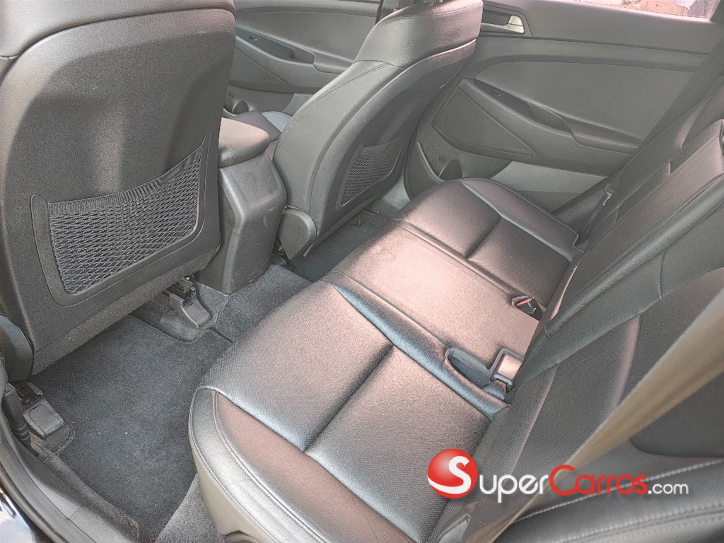 2018 Hyundai Tucson CRDi Limited — foto 4 / 11