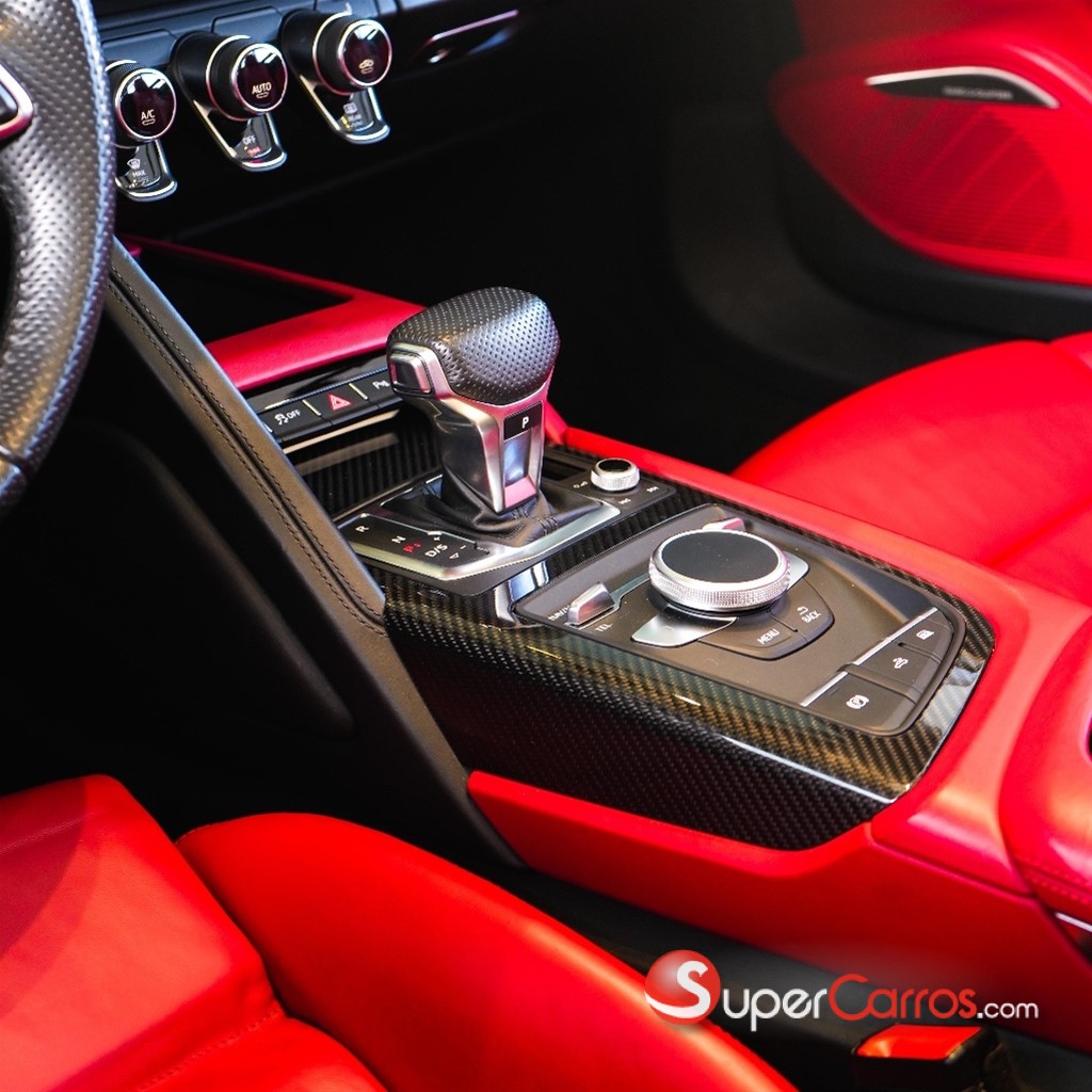 2017 Audi R8 V10 Spyder — foto 11 / 12