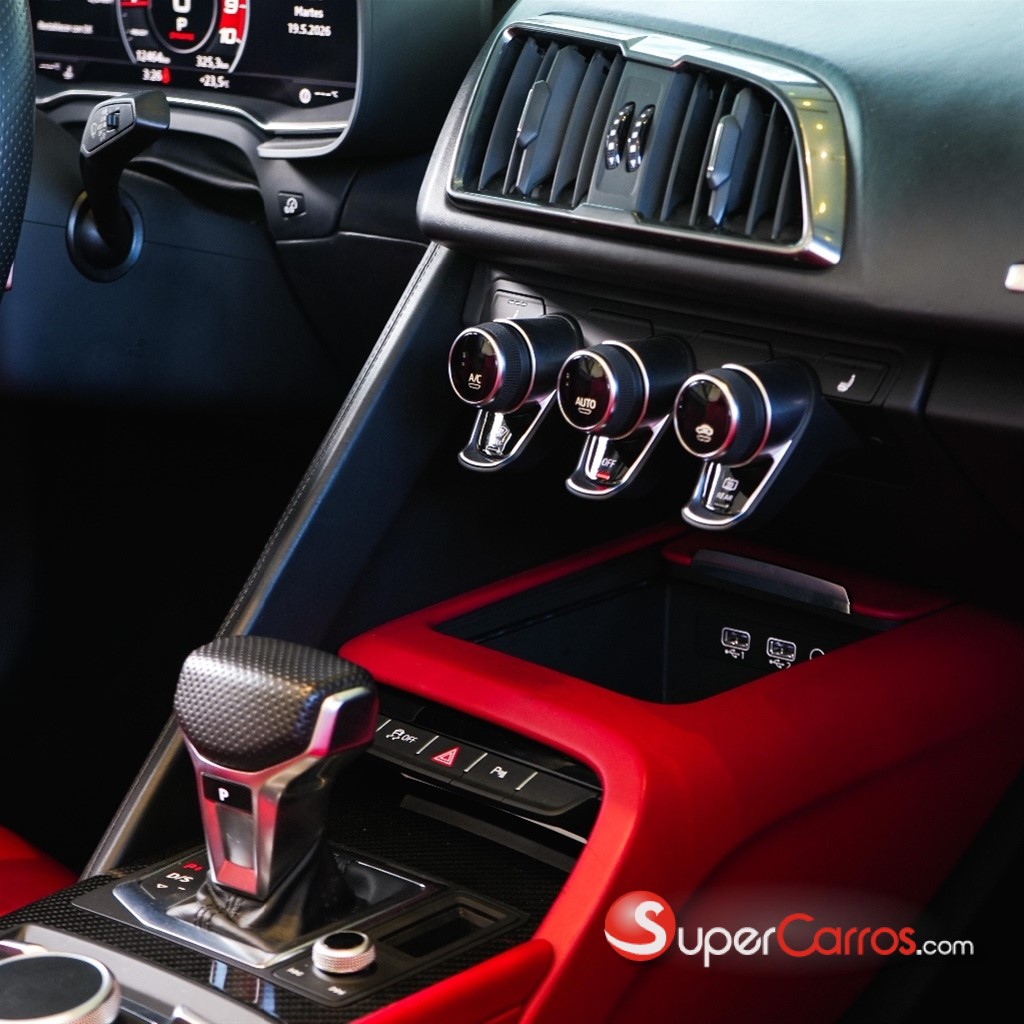 2017 Audi R8 V10 Spyder — foto 12 / 12