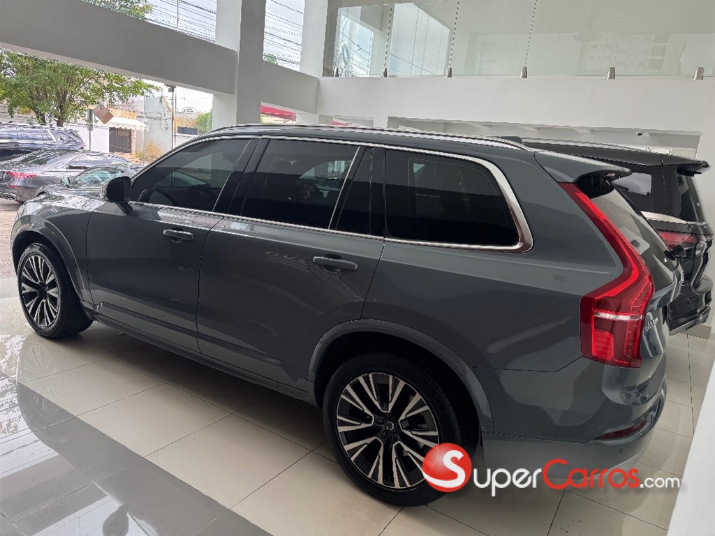 2022 Volvo XC90 Momentum B6 — foto 4 / 11