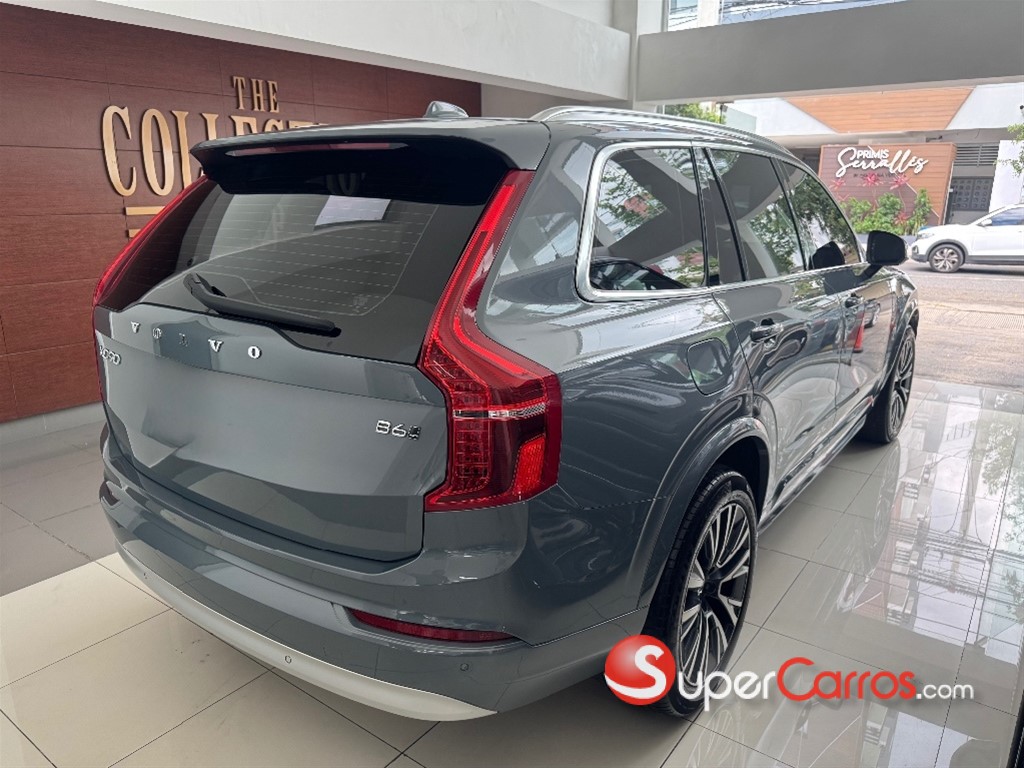 2022 Volvo XC90 Momentum B6 — foto 6 / 11