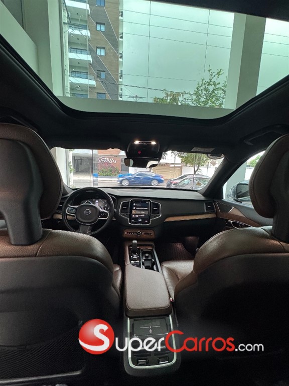2022 Volvo XC90 Momentum B6 — foto 11 / 11
