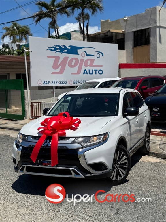 2020 Mitsubishi Motors Outlander