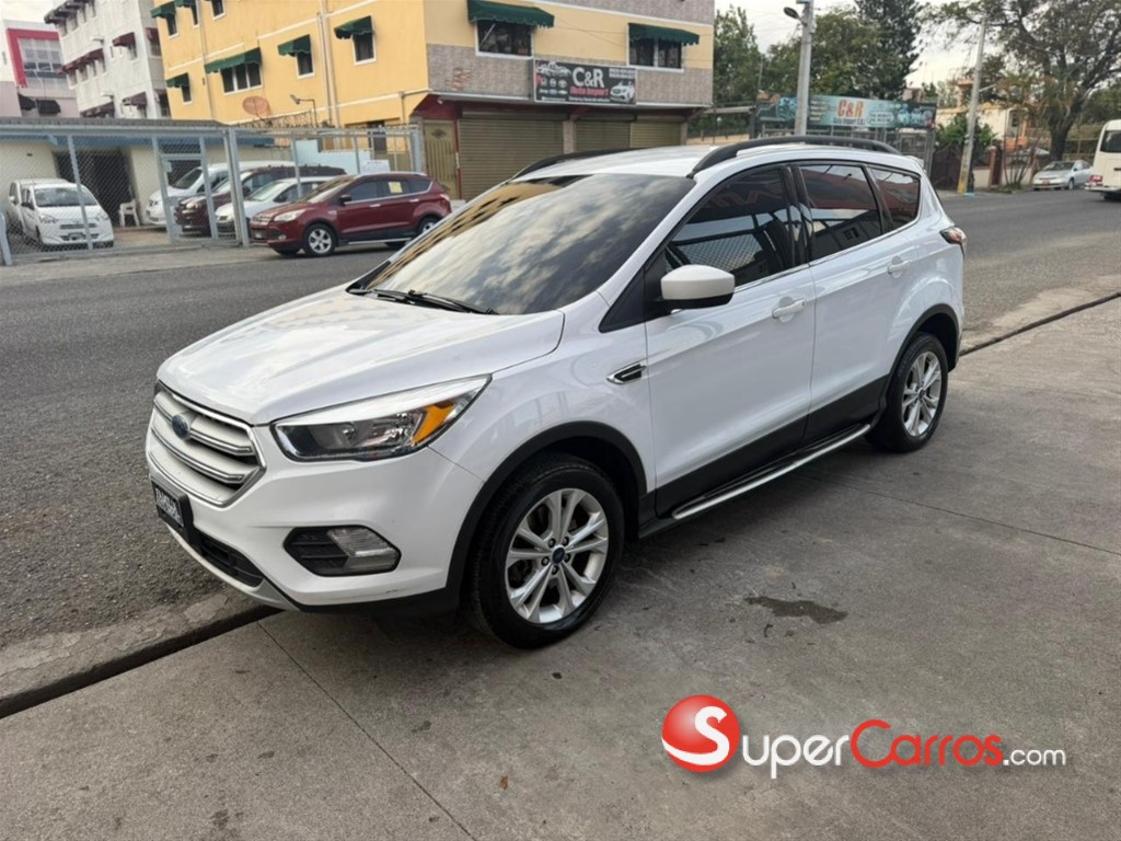2018 Ford Escape SE Ecoboost — foto 4 / 10