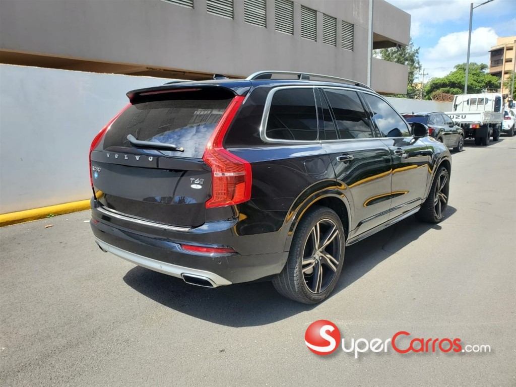 2019 Volvo XC90 Momentum T6 — foto 2 / 12
