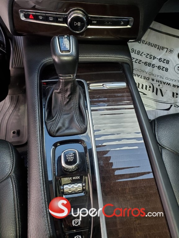 2019 Volvo XC90 Momentum T6 — foto 10 / 12