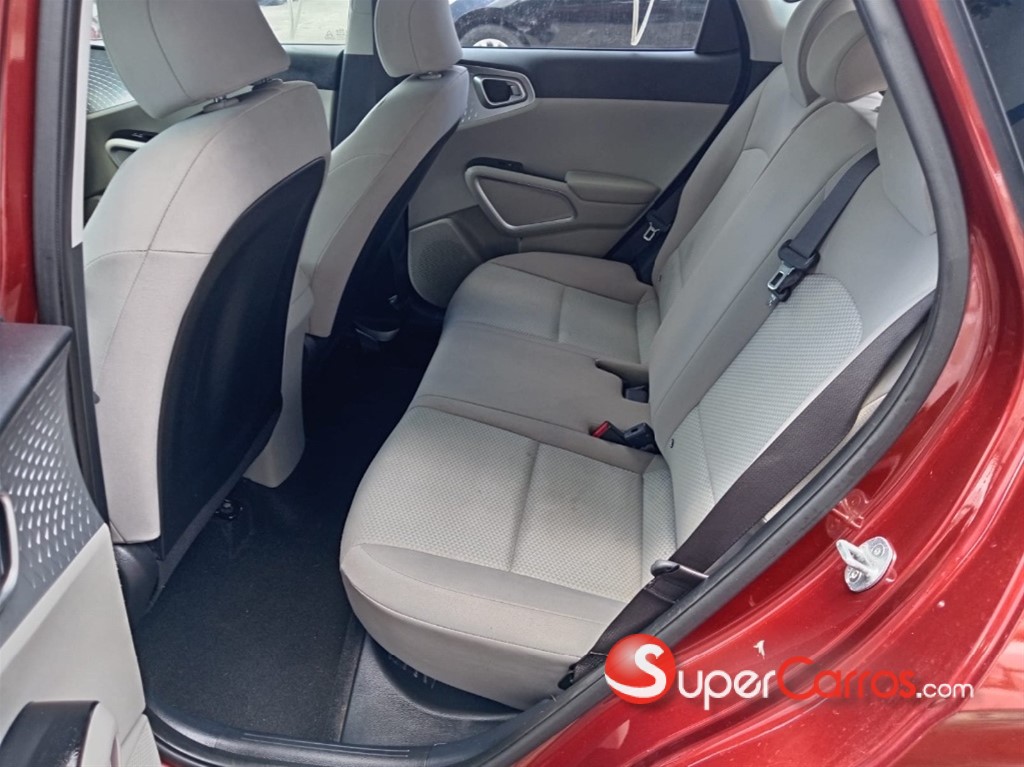 2020 Kia Soul S — foto 9 / 11