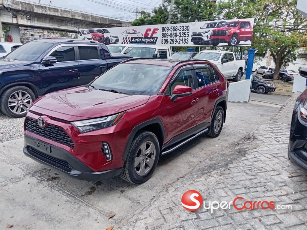2022 Toyota RAV4 XLE