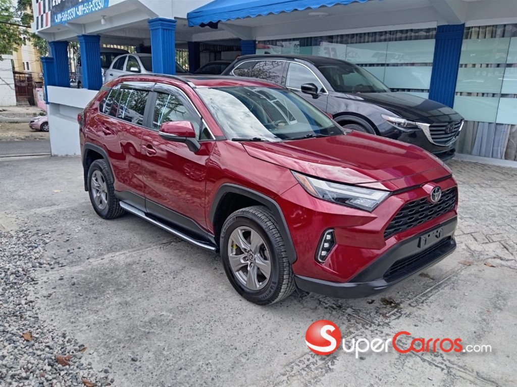 2022 Toyota RAV4 XLE — foto 2 / 11