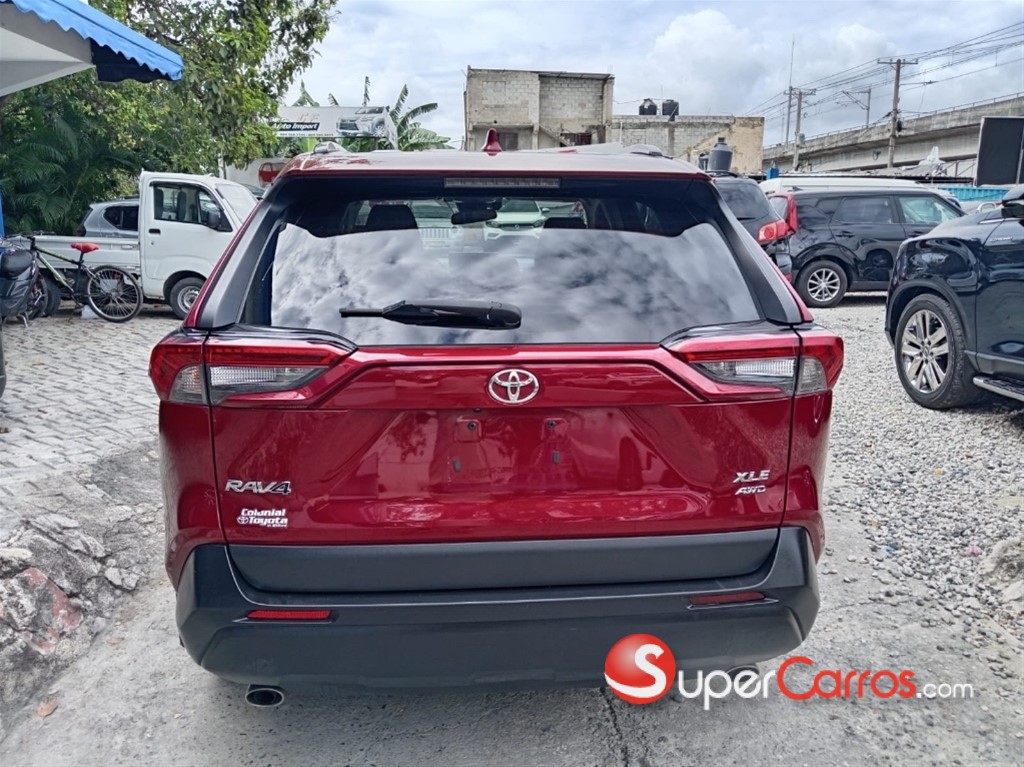 2022 Toyota RAV4 XLE — foto 7 / 11