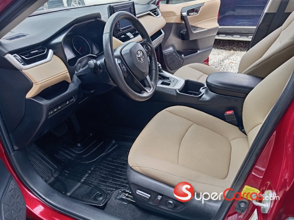 2022 Toyota RAV4 XLE — foto 9 / 11