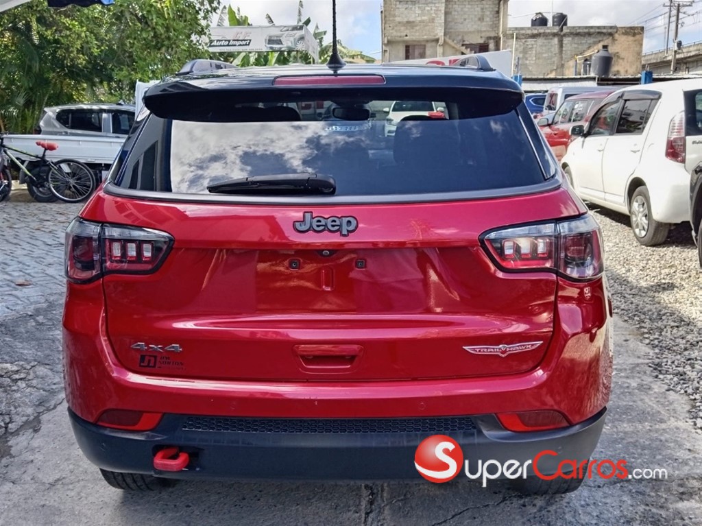 2020 Jeep Compass TrailHawk — foto 5 / 12