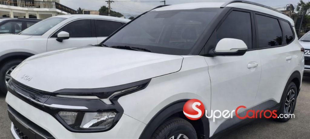 2023 Kia Carens — foto 2 / 9