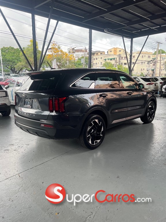 2021 Kia Sorento LX — foto 9 / 11