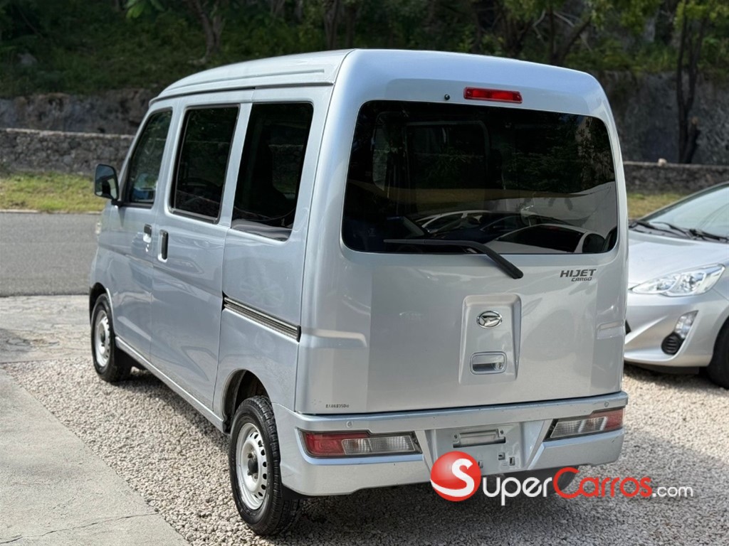 2020 Daihatsu Hijet — foto 6 / 9