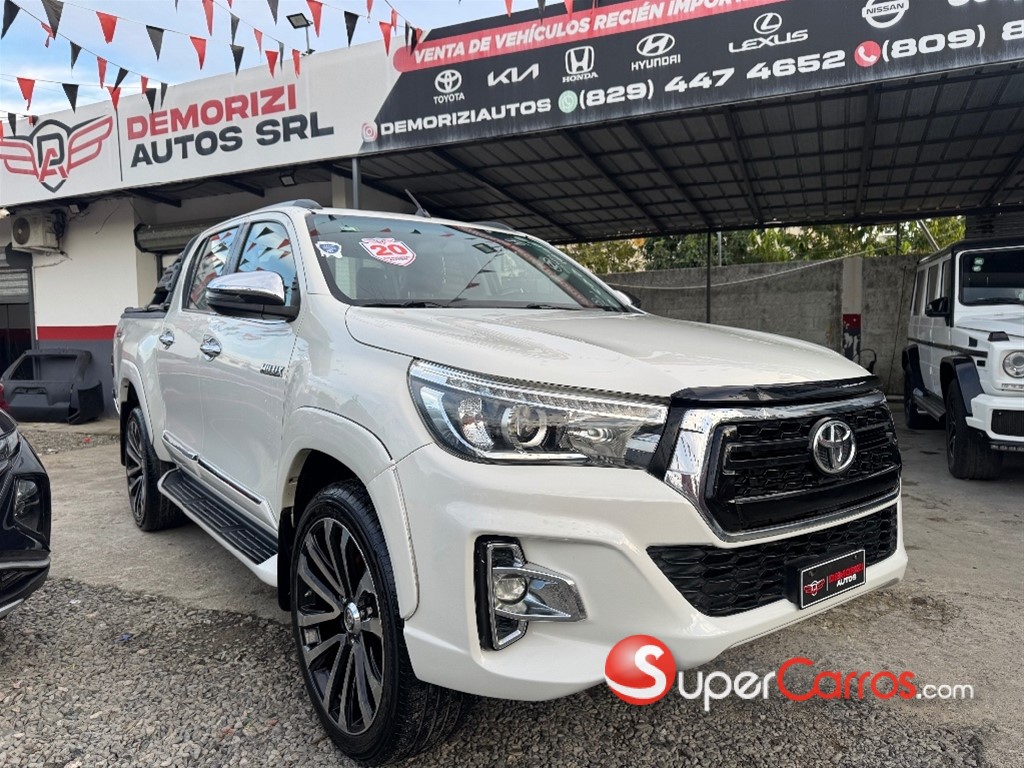 2020 Toyota Hilux Limited Revo — foto 3 / 12