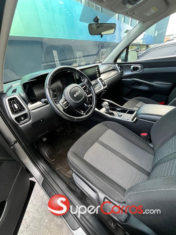 2023 Kia Sorento — foto 8 / 10