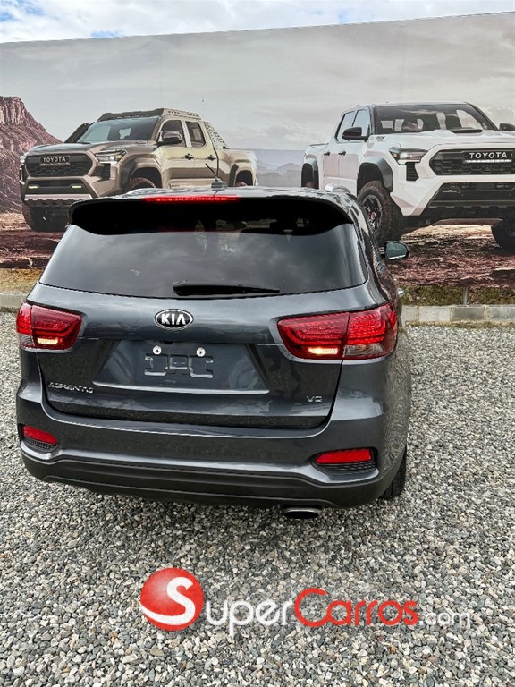2020 Kia Sorento — foto 6 / 11