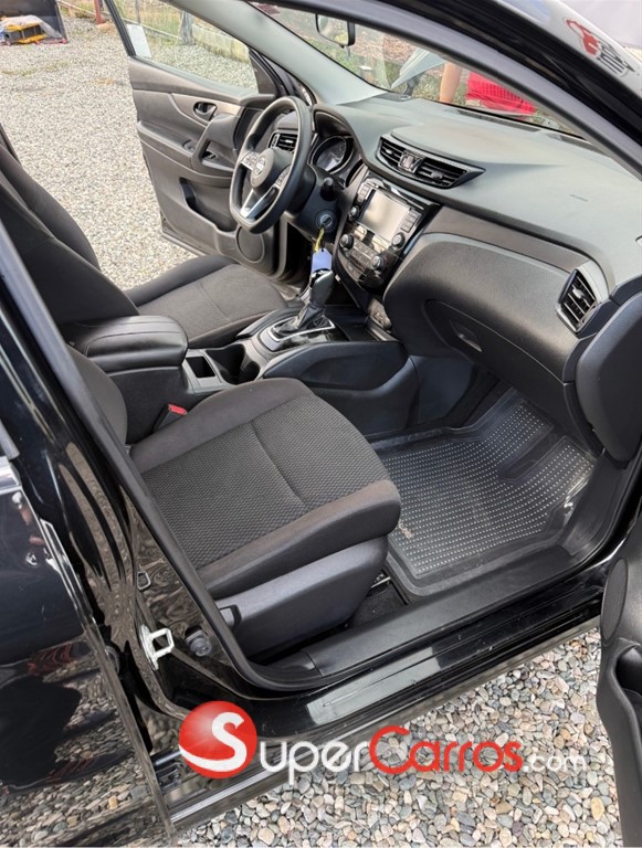 2020 Nissan Rogue — foto 10 / 11