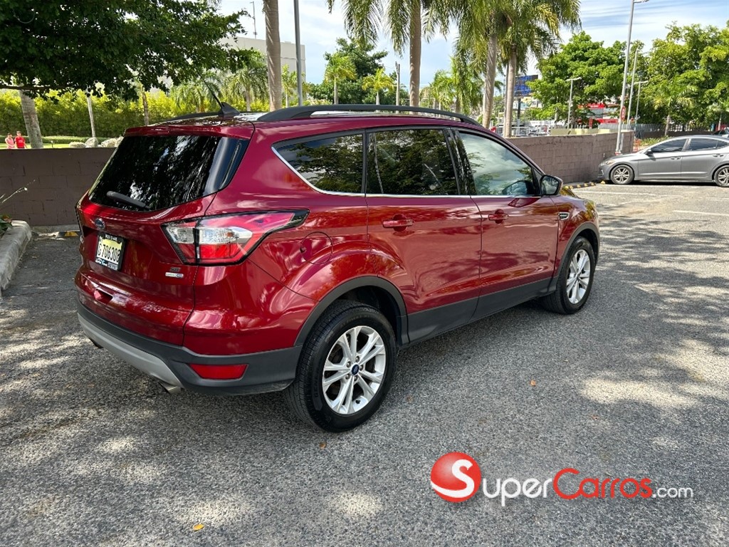2018 Ford Escape — foto 4 / 10