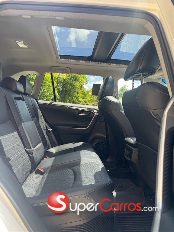 2021 Toyota RAV4 Limited Hybrid — foto 5 / 12