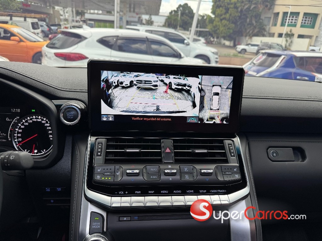 2024 Toyota Land Cruiser 300 VX-R — foto 11 / 12