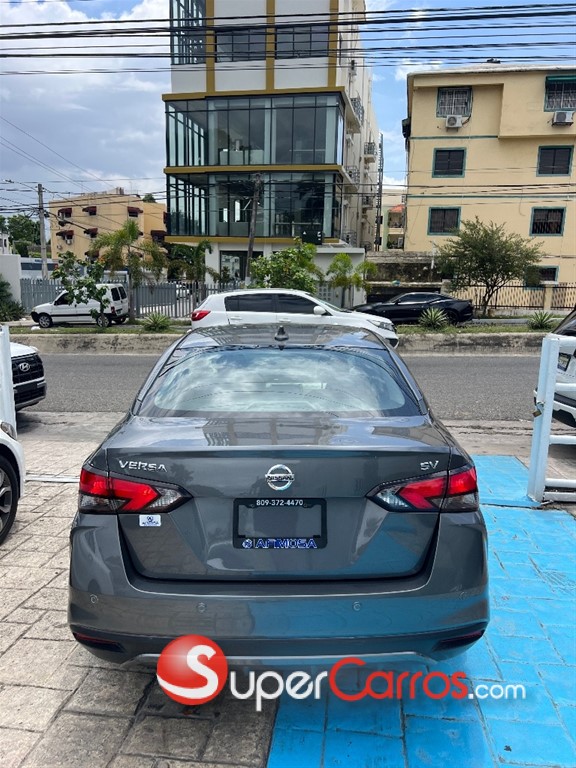 2021 Nissan Versa — foto 5 / 12