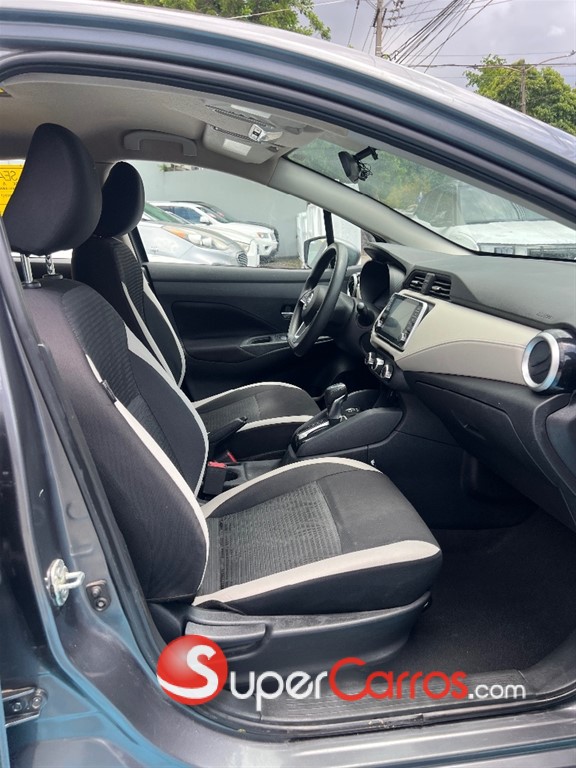 2021 Nissan Versa — foto 10 / 12