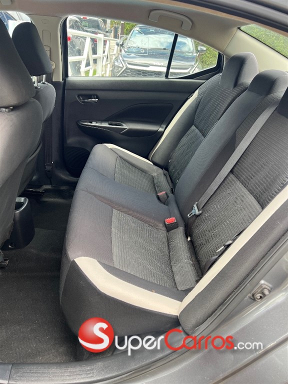 2021 Nissan Versa — foto 12 / 12