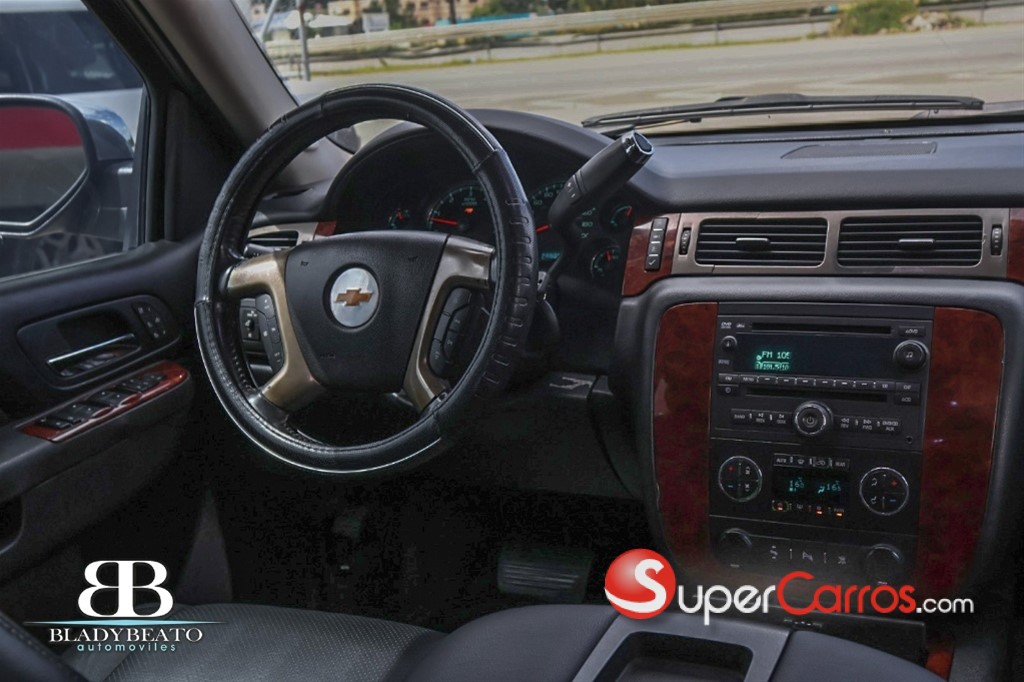 2011 Chevrolet Tahoe — foto 7 / 12