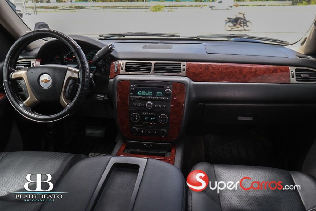 2011 Chevrolet Tahoe — foto 8 / 12