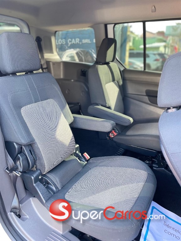 2022 Ford Transit Connect — foto 8 / 12