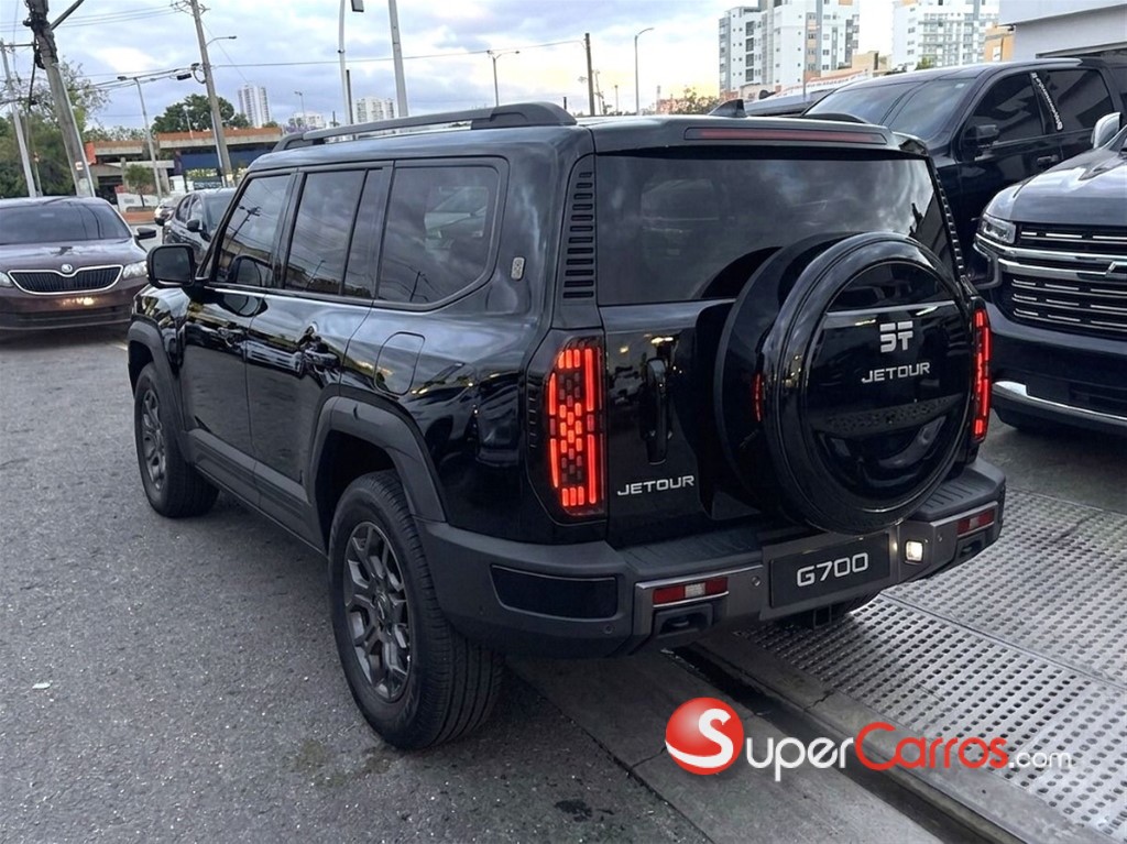 2027 Jetour G700 — foto 4 / 7